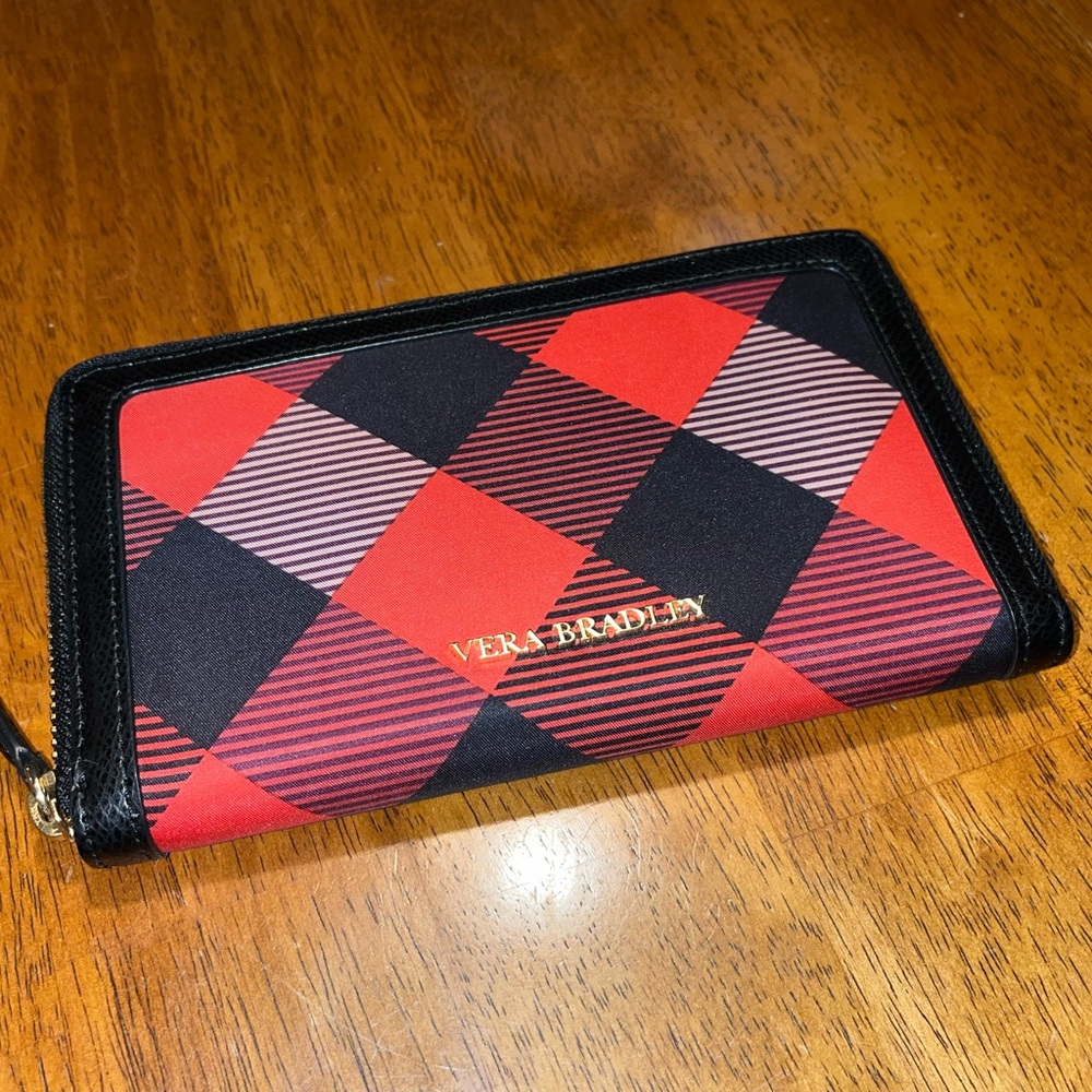 Vera Bradley three quarters zip wallet